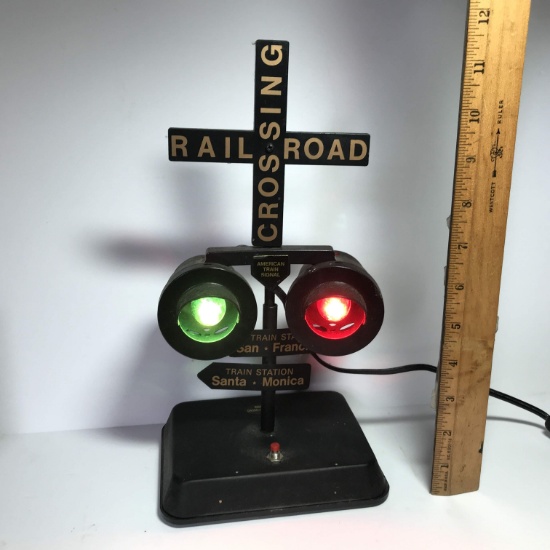 Railroad Crossing Lamp with Sound - Works!