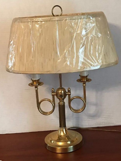 Nice Brass Finish Double Bulb Lamp