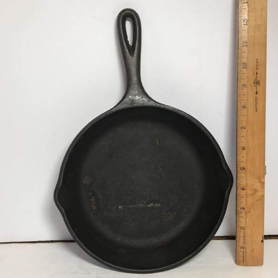 Lodge 7-1/2” Cast Iron Frying Pan