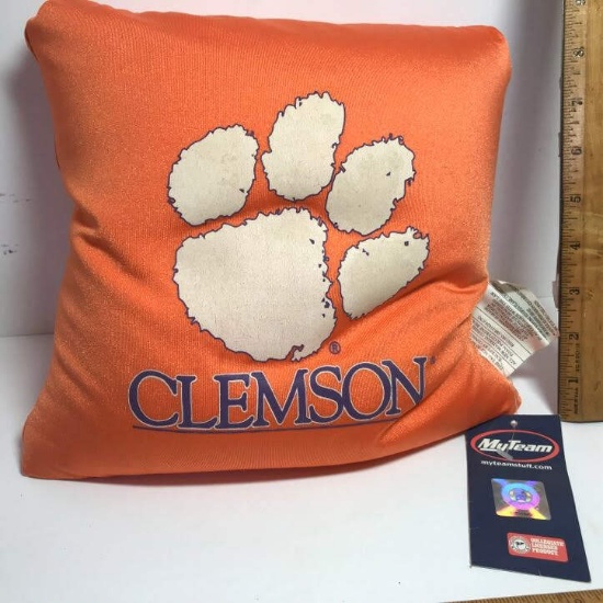Clemson Tigers Throw Pillow