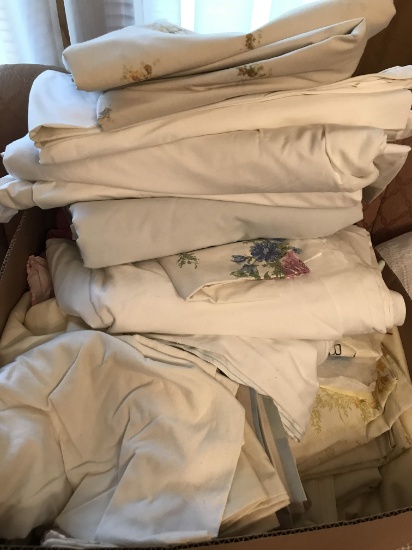 Large Lot of Sheets & Pillow Cases