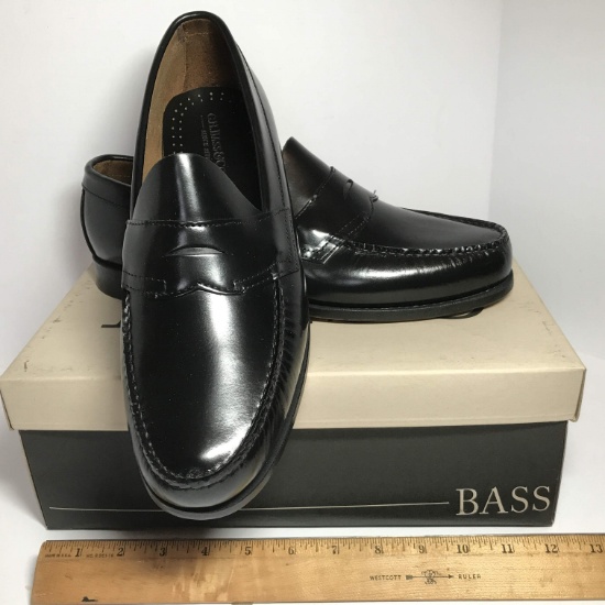Men’s Bass Shoes Size 12 - Never Worn