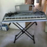 Yamaha Portable Grad DGX-202 Keyboard on Stand