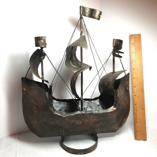 Cool Metal Sailboat Decorative Art