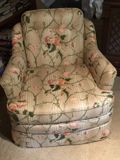 Floral Arm Chair with Tufted Back