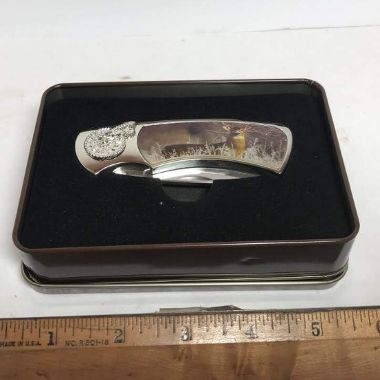 Buck Pocket Knife in Collector’s Tin
