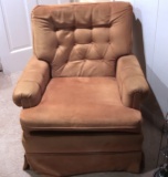 Tufted Back Arm Chair