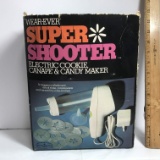 Vintage Wear-Ever Super Shooter Electric Cookie, Canape’ & Candy Maker