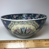 Beautiful Oriental Porcelain Bowl