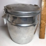 Vintage “Fresh O Lator” Keeps Food Crisp Bucket with Locking Lid