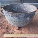 Cast Iron Washpot, 3 Legs, 2 Rings drilled drain hole