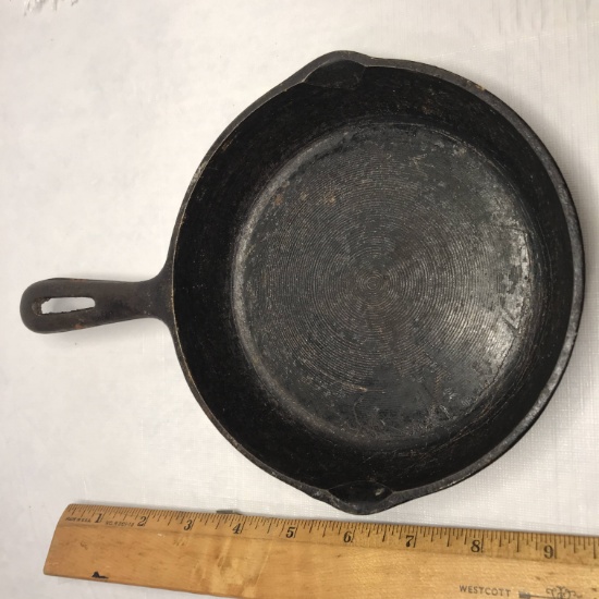 6-1/2” Cast Iron Skillet