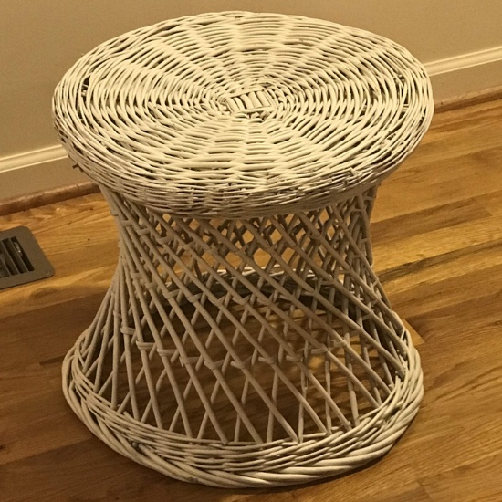 Small White Wicker Side Table/Foot Stool