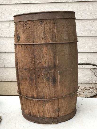 Primitive 17” Wooden Barrel