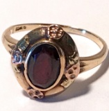 10K Gold Ring with Red Stone Size 6.5