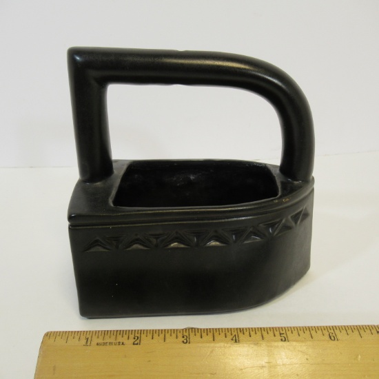 McCoy Black Iron-Shaped Planter