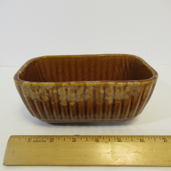Brush USA Brown Rectangular Planter