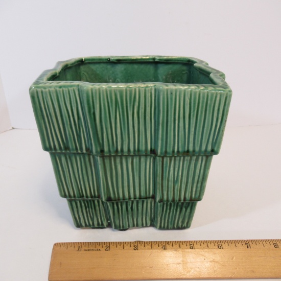 McCoy Square Green Planter - Vertical Stepped Pattern