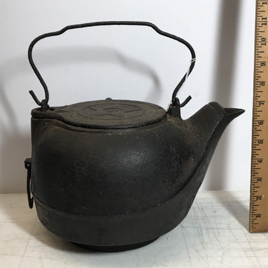 Antique Cast Iron Kettle for Wood Burning Stove