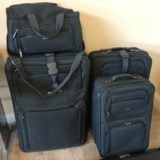 4 Pc Pierre Cardin Luggage Set