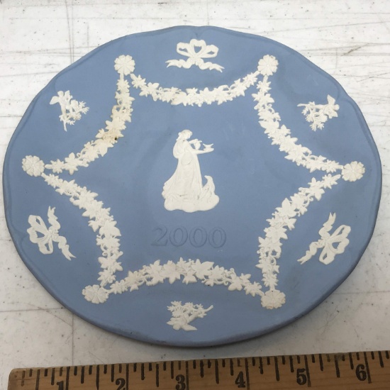 2000 Collectible Signed Wedgwood 7” Plate