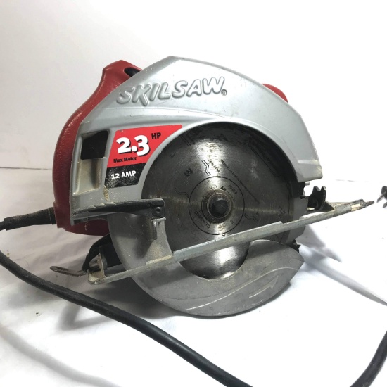 Skilsaw 2.3 HP Circular Saw - Works