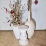 Décor Lot, Ceramic Vases, Pedestal