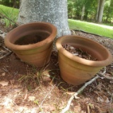 Set of 2 Terra Cotta Planter Pots
