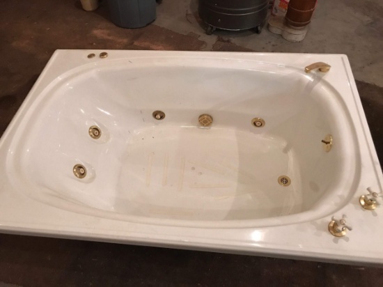 Large Jetted Jacuzzi Tub