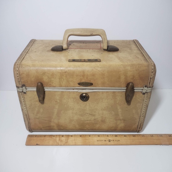 Vintage Samsonite Cream Train Case