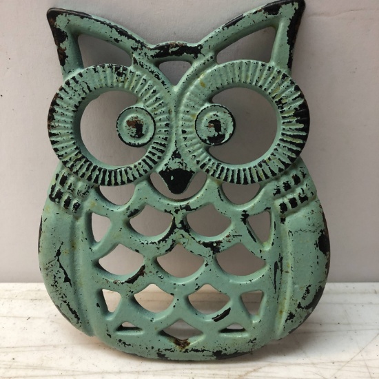 Vintage Cast Iron Owl Trivet