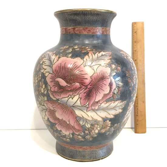 Gorgeous Porcelain Oriental Style Floral Vase Made in Macau