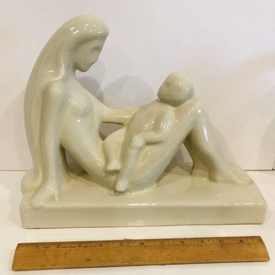 Pottery Mother with Child Statue