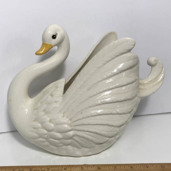 Pretty Vintage Ceramic Swan Planter