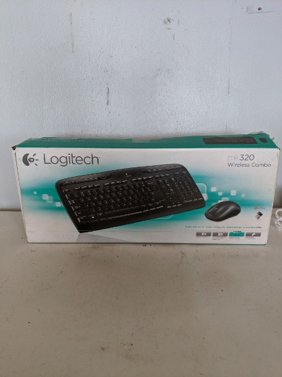 Logitech mk320 Wireless Mouse & Keyboard