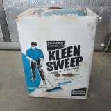 Kleen Sweeping Compound & Push Broom