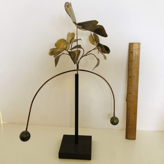 Decorative Flower & Butterfly Balancing Desk Art