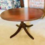 Oval Mahogany Duncan Phyfe Style Accent Table with Glass Top