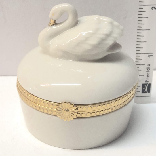 Lenox Swan Ring Holder Earring Dish