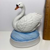 Porcelain Gorham White Swan Music Box