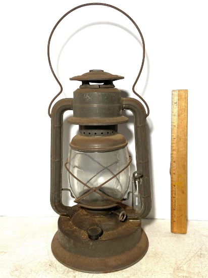 Vintage Dietz No. 2 D-Lite Lantern