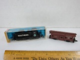 Southern 83 Powered Cow N Scale Diesel Locomotive by RIVAROSSI & Southern Caboose