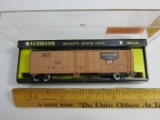 N.A.D.X. 2640 Safeway Foods Boxcar N Scale by BACHMANN