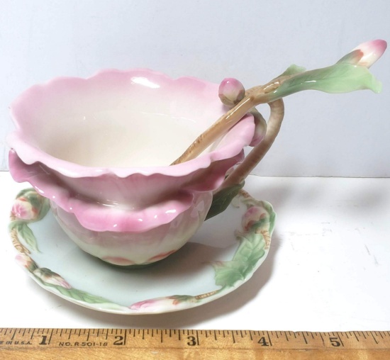 Franz Porcelain Camellia Cup, Saucer & Spoon FZ00626