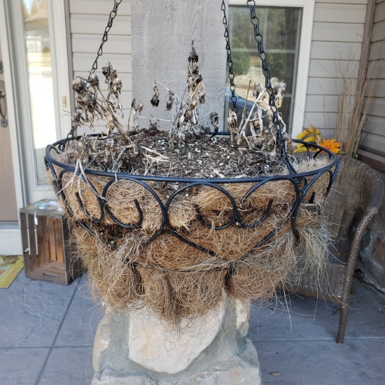 Wire Hanging Planter Basket