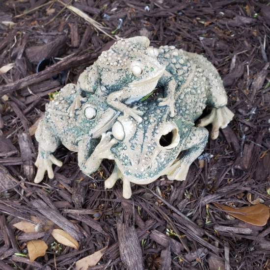 Resin Frog Outdoor Frog Figure
