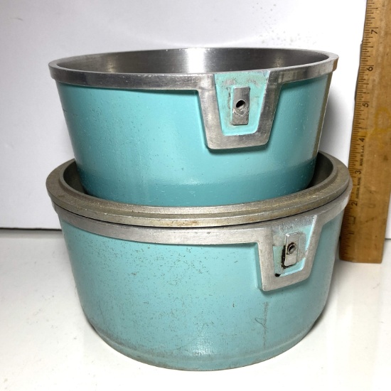 Pair of Turquoise “CLUB” Pots with 1 Lid