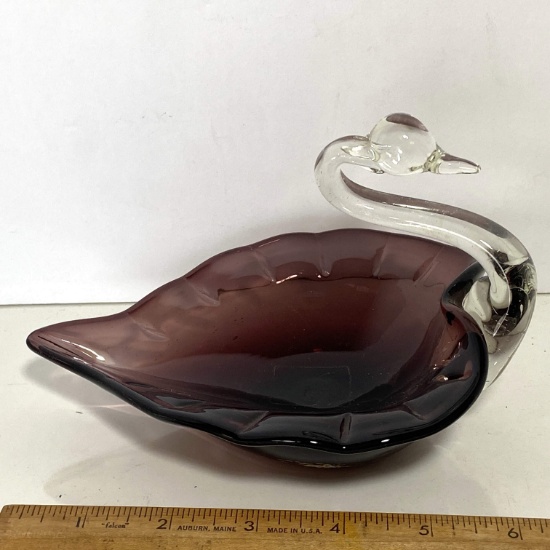 Elegant Duncan Miller Amethyst Glass Swan Dish