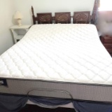 Serta Adjustable Queen Size Bed with Vintage Headboard