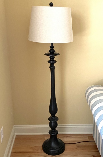 Nice Black Solid Floor Lamp